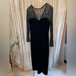 1990s/Y2K Robbie Bee Black v-neck Velvet sheer Lace Long Sleeve formal Dress